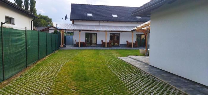 Apartment house with sauna and jacuzzi Svätý Kríž 2