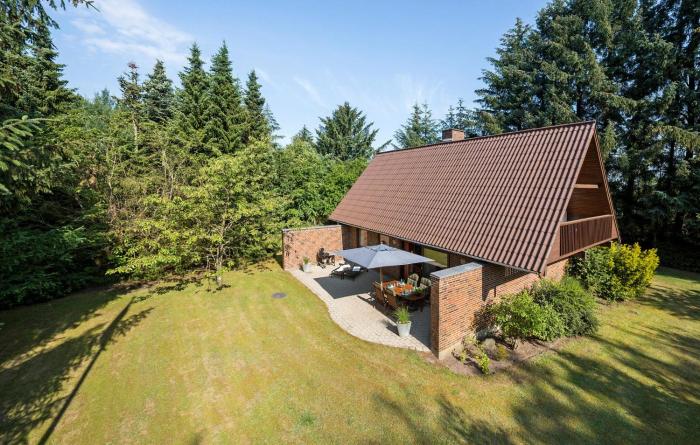 Stunning Home In Højslev With Wifi