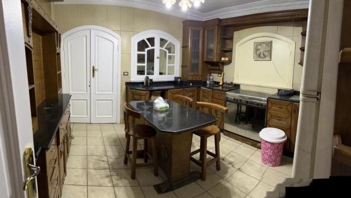 Large Villa with pool