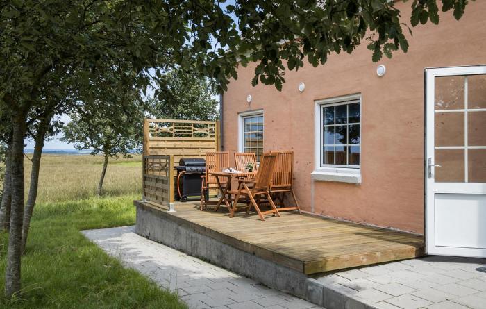 2 Bedroom Stunning Apartment In Faaborg