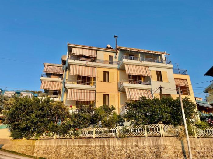 Onis Sea View Apartments