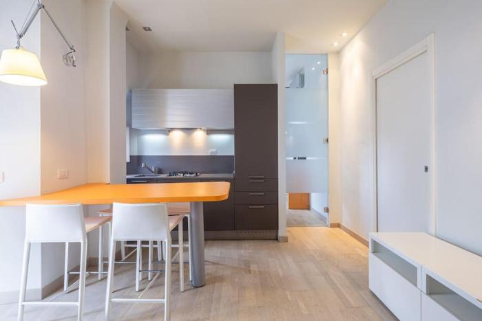 Small & charming 1-BR apt