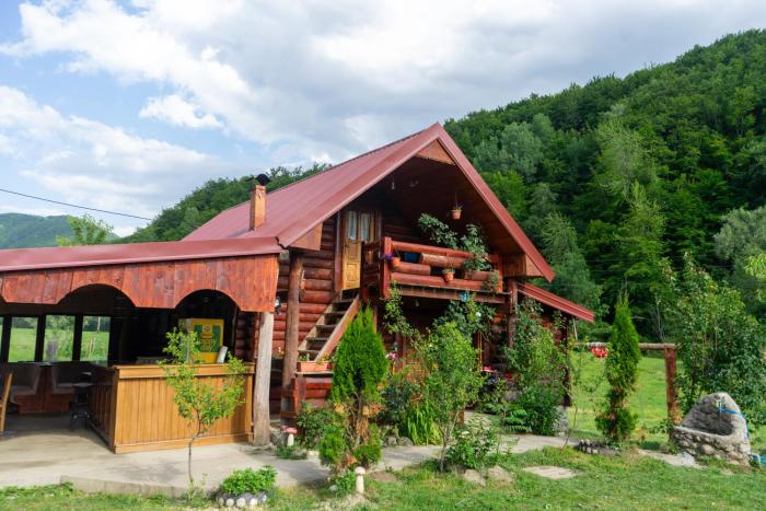 Plav Riverside Village