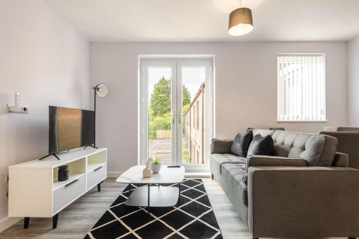 Contemporary 2 Bedroom Home in York