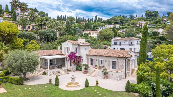 Mas provencal luxueux vue mer