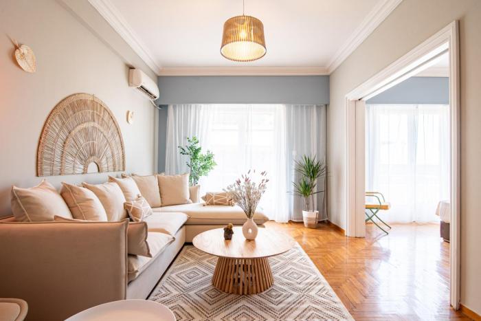 Plaka Historical Center Retreat