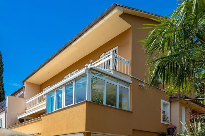 Apartments with a parking space Opatija - 23458