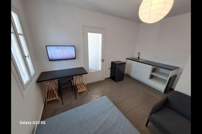 Backpackers studio1 at The Grey House