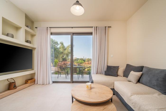 Arangia Garden Maisonette