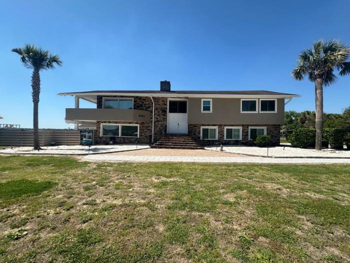 River House at North Charleston, South Carolina