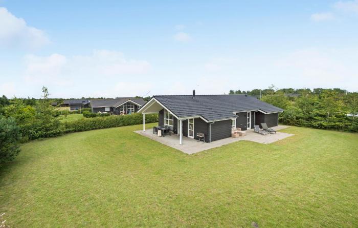 Amazing Home In Tarm With Sauna