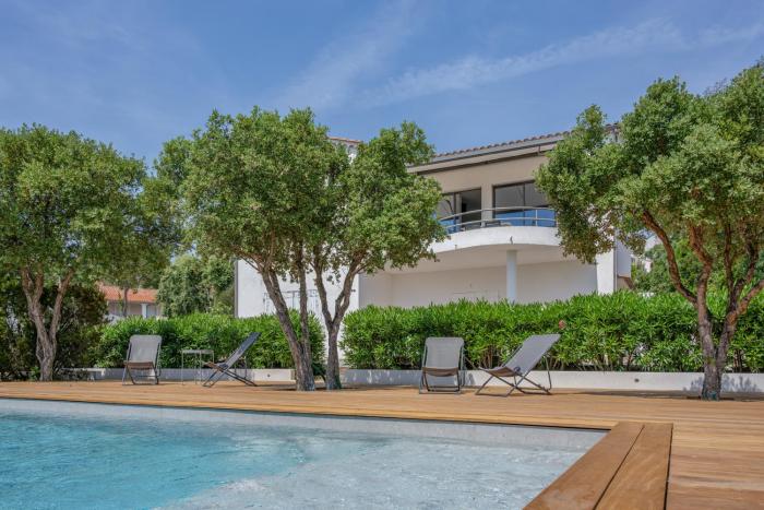 VILLA VUE MER AVEC PISCINE PRIVÉE pour 4 Personnes WIFI