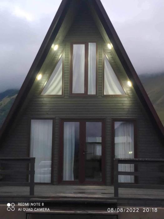 Kazbegi Mountain View Cottage