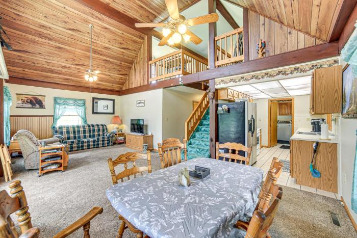 Germfask Home w Fire Pit, Grill & Yard Games!