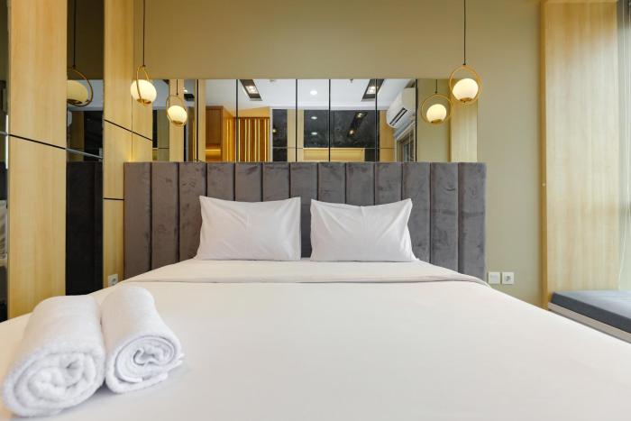 Great Location Studio at The Newton Ciputra World 2 Apartment By Travelio