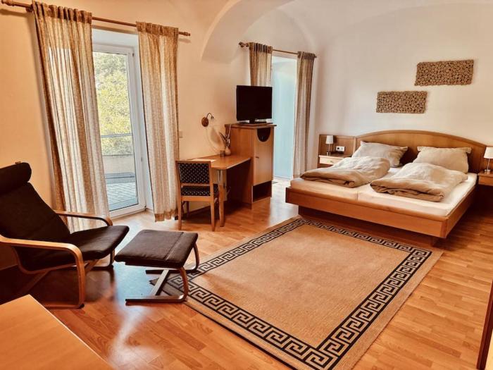 Bauer Wirts Ein-Zimmer Wohnung
