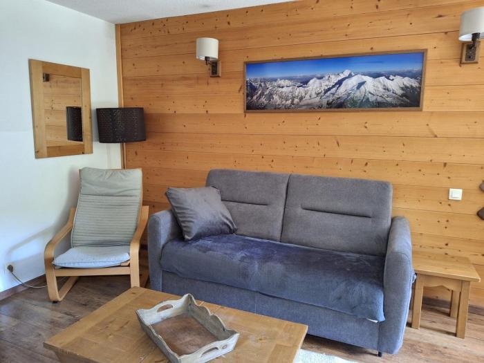 Studio cosy avec balcon et parking à Brides-les-Bains - FR-1-512-249