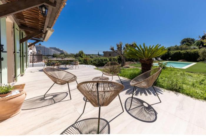 06AK1 - Villa 4 bedrooms swimming pool and sauna