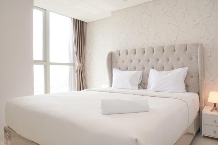 Modern Look 1BR with Golf Island and Sea View Gold Coast Apartment By Travelio