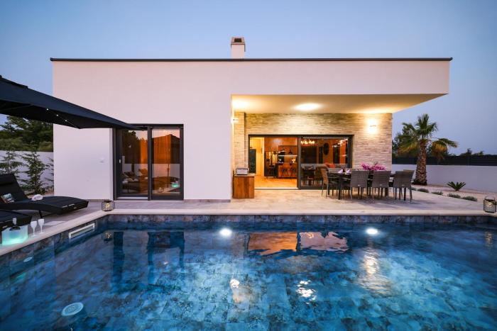 VilaMore - 3 bedrooms & pool