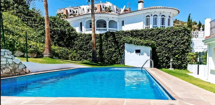 Luxury home by the beach