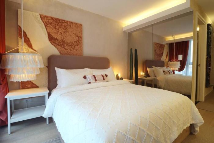 Luxury Oasis in Makati with Balcony