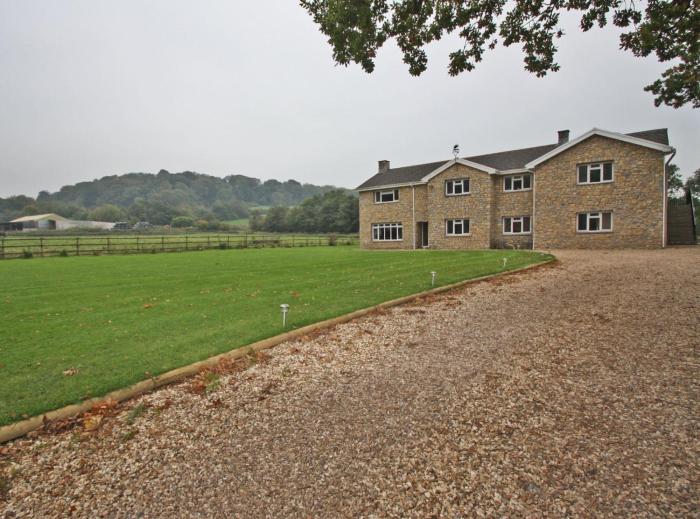 Springfield Court - Lakeview