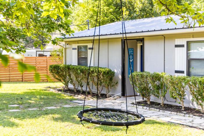 Canyon Lake Retreat by The Key Rentals