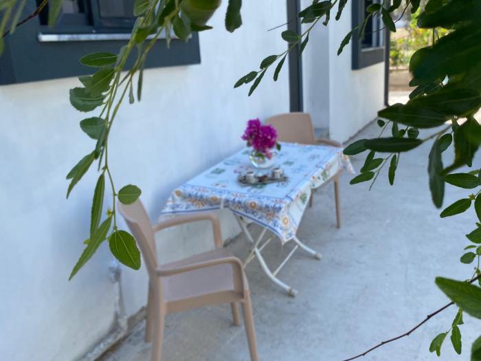 Mordoğan Merkezde,Denize Yakın,Bahçeli Villa