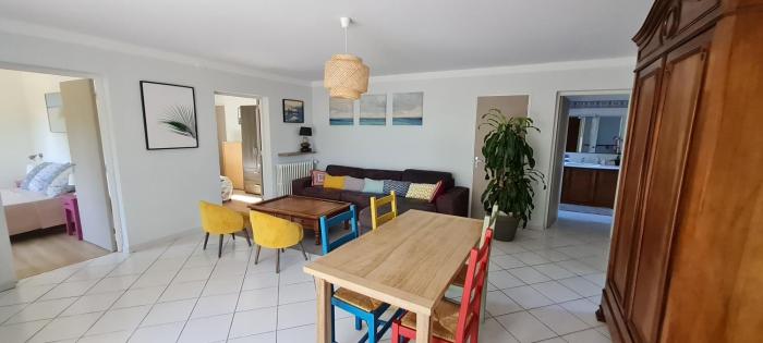 Charmant rez-de-jardin, 90 m2, à deux pas dAvignon