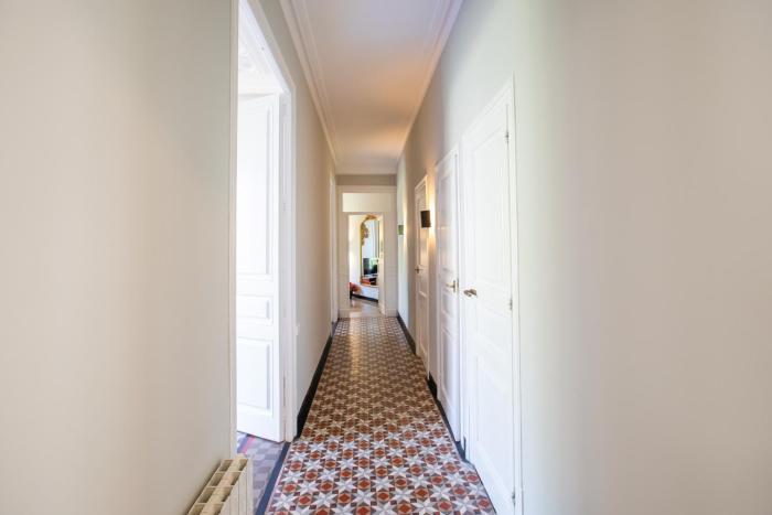 22DIA1087- New 2BR flat in the center!