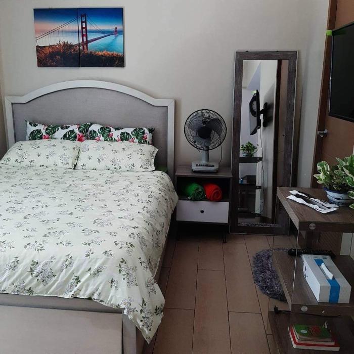 LDN Secret Crib PALM TREE Across NAIA T3