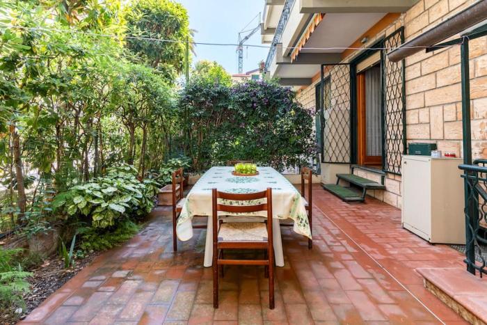 La Casa della Nonna - 50m dal centro-100m dal mare