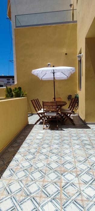 Casa da Açoteia - Spacious 3-Bedroom Apartment with Private Terrace