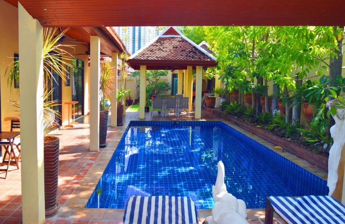 4 Bed Villa Private Pool and BBQ Jomtien Beach