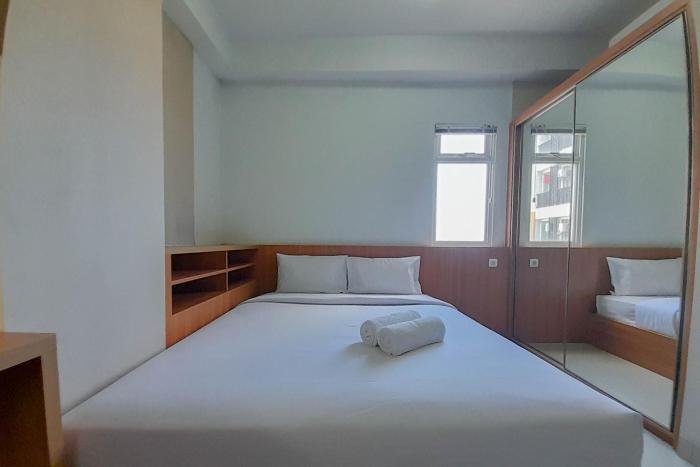 Comfort and Minimalist 1BR at Student Castle Yogyakarta Apartment By Travelio