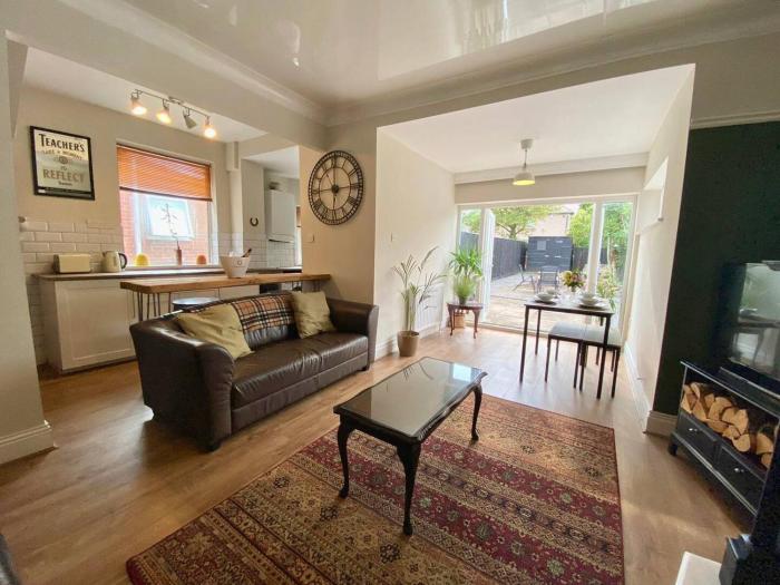 Spacious, garden, Netflix, near city