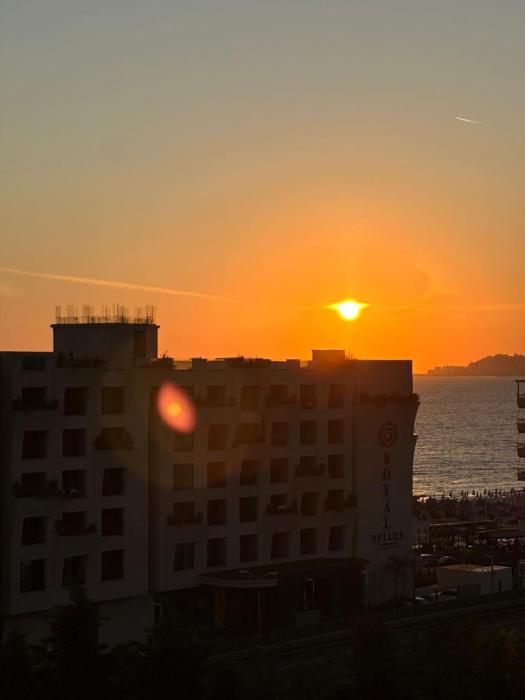 Dea Apartament Durrës, Golem