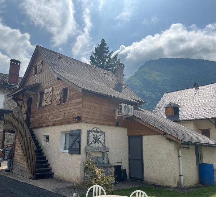 Appartement Cocoon avec jardin et vue montagne