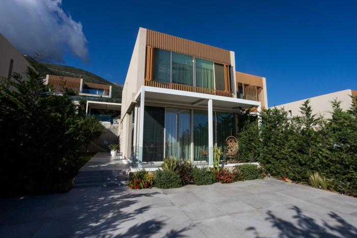 Sea Drive Luxury Vila Green Coast