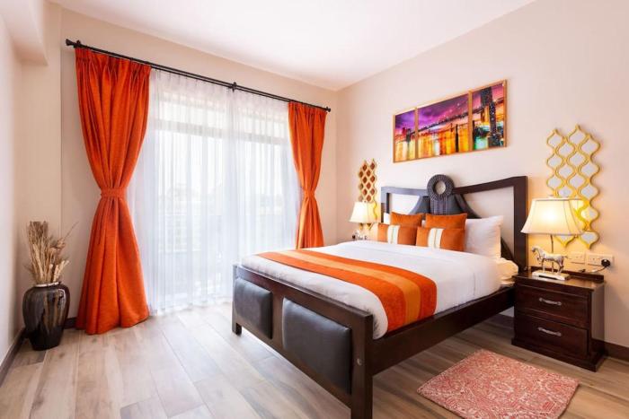 Sunset views with kingbed pool n gym