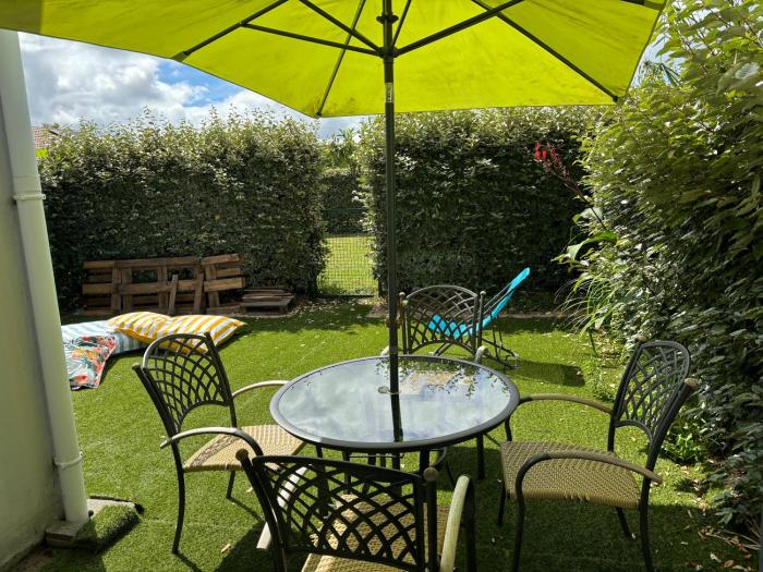 Appartement au calme à 10min des plages - avec Rez de Jardin et Terrasse