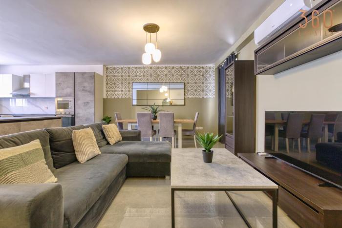 Stylish 3BR home in the centre of St Julian with Wifi by 360 Estates