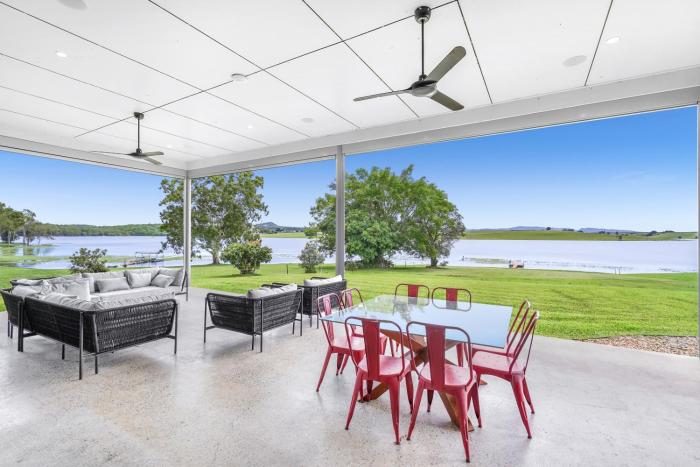 The Ski Shack - Lake Tinaroo