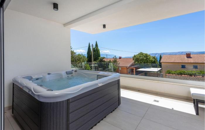 Stunning Apartment In Novi Vinodolski