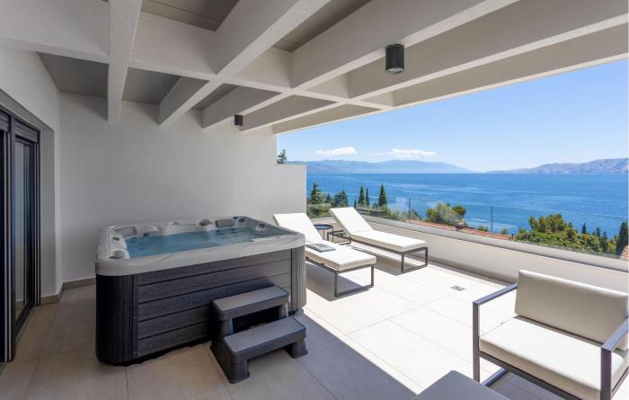 Cozy Apartment In Novi Vinodolski