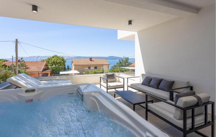 Nice Apartment In Novi Vinodolski