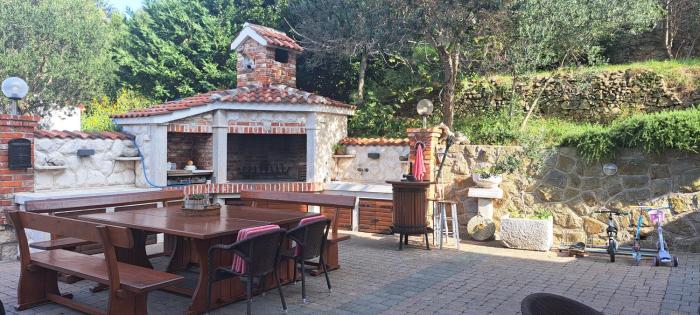 Apartments and rooms Kruna