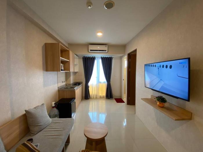 Apt Oak Tower 2BR with Wi-Fi & Pool by Damaresa