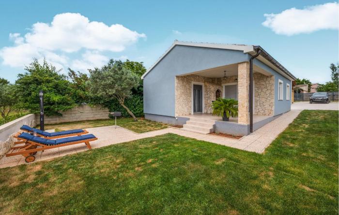 2 Bedroom Lovely Home In Fazana